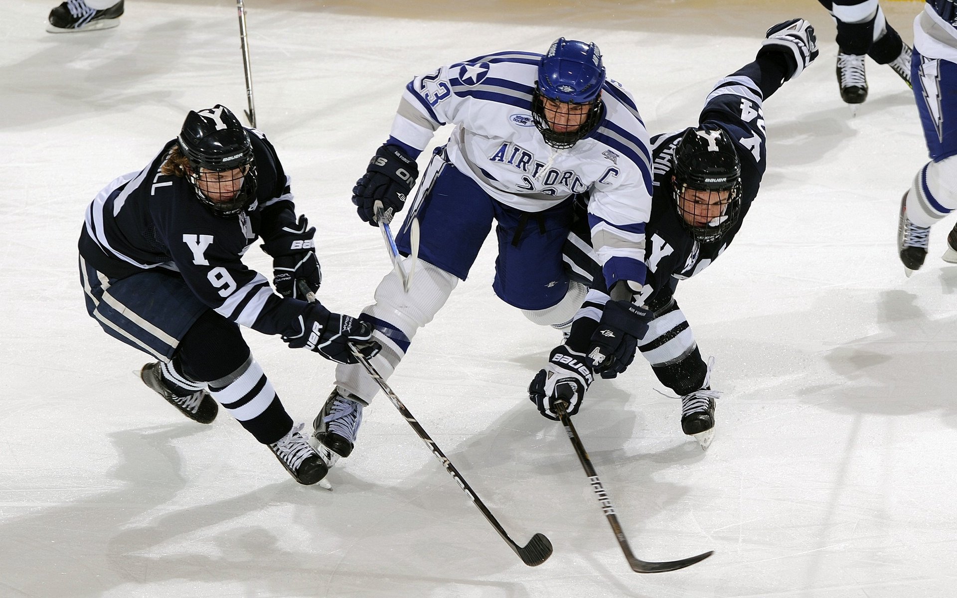Aliou Drame在2024年巴黎残奥会反曲弓男子复合项目中参赛，东京奥运反曲弓比赛
